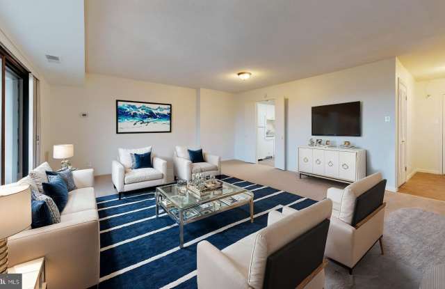 307 YOAKUM PARKWAY photos photos