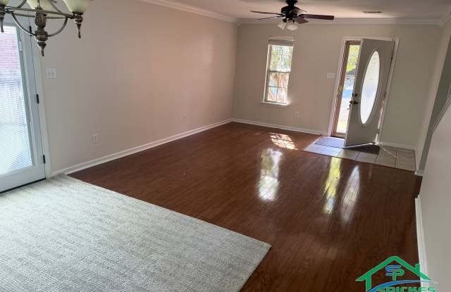 1215 Lyledale Road Gallery 2