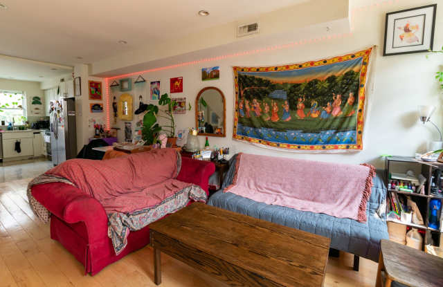 Two Bedroom Point Breeze Townhouse photos photos Two Bedroom Point Breeze Townhouse photos photos
