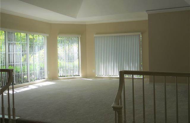 10710 Royal Park Drive Gallery 3