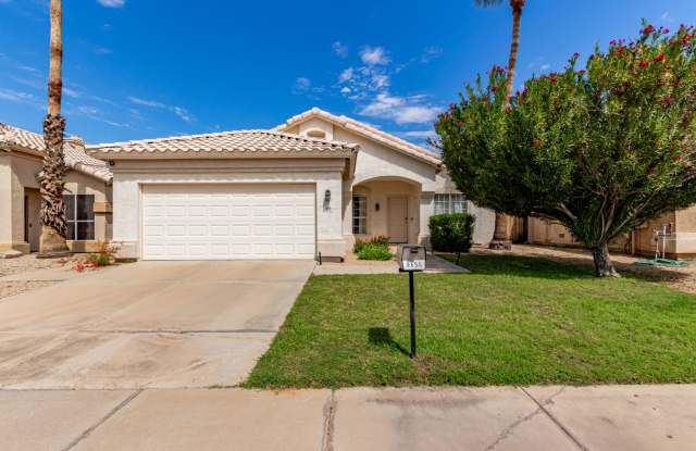 Furnished 4-Bed in Pima Crossing – Modern Desert Retreat with Prime Scottsdale Location photos photos