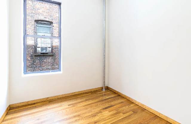 255 Bleecker St Gallery 3