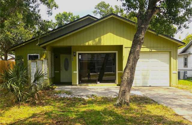 1560 OAK PARK AVENUE - 1560 Oak Park Avenue, Sarasota, FL 34237