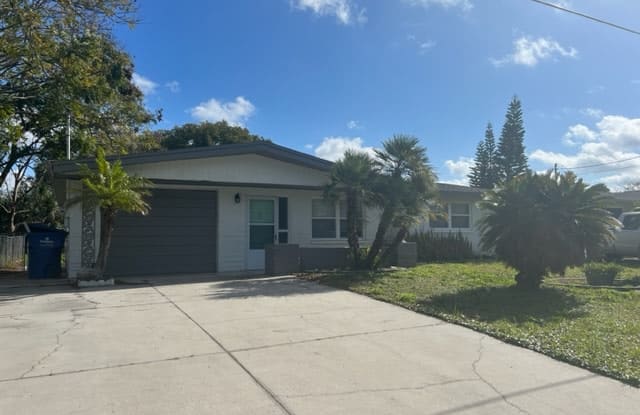 8910 Harvey Ln photos photos