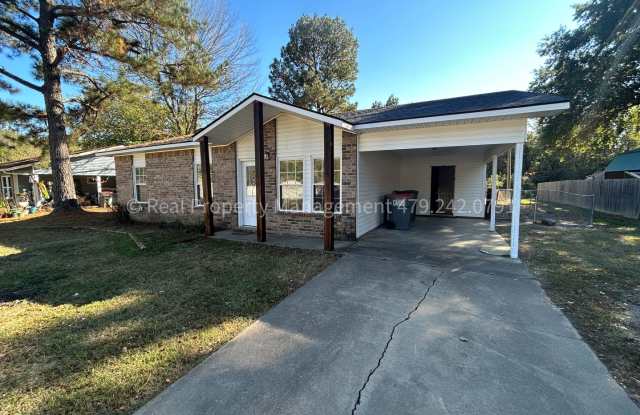 Coming Soon! Greenwood House 3 Bed 1.5 Bath with LARGE BACKYARD! photos photos