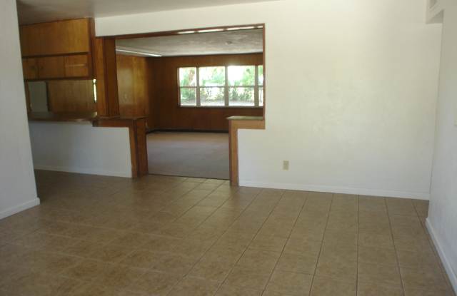 715 Essex Road photos photos