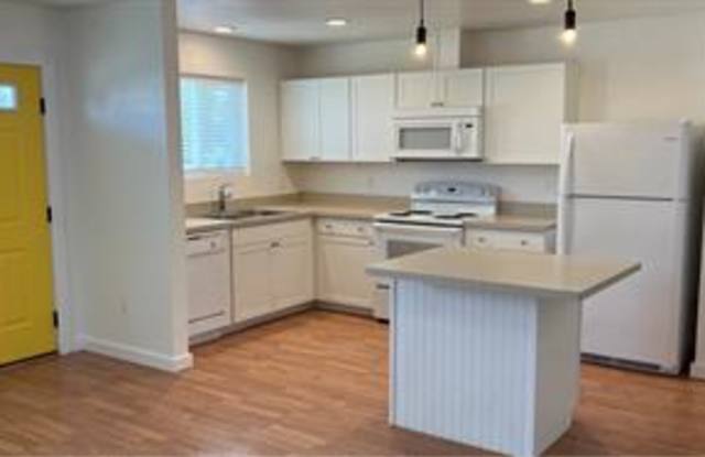 1015 S Hayes St - A photos photos