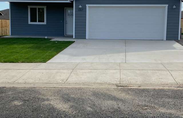 3 Bedroom Home, Park Orchard Service Area photos photos