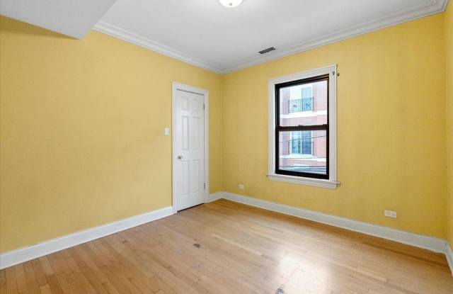 5614 W Melrose Street photos photos