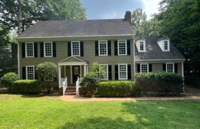 Colonial Home in Fords Colony photos photos