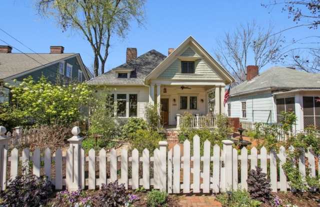 788 Lake Avenue NE photos photos