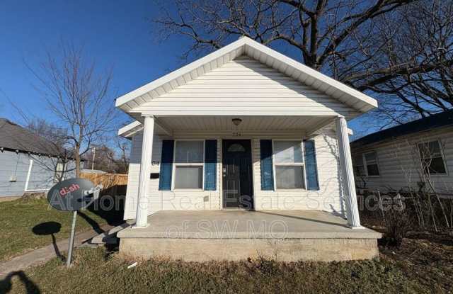 704 N Kansas photos photos