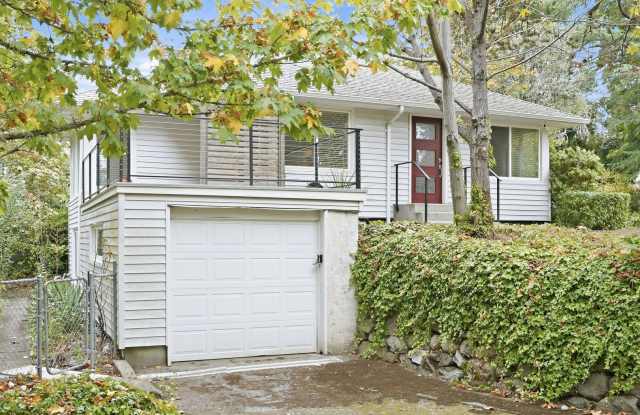 Private University Place Retreat with Deck, Gardens & Two Garages Gallery 3