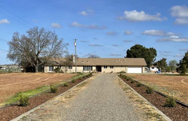 6801 California 4 - 6801 Farmington Road, San Joaquin County, CA 95215