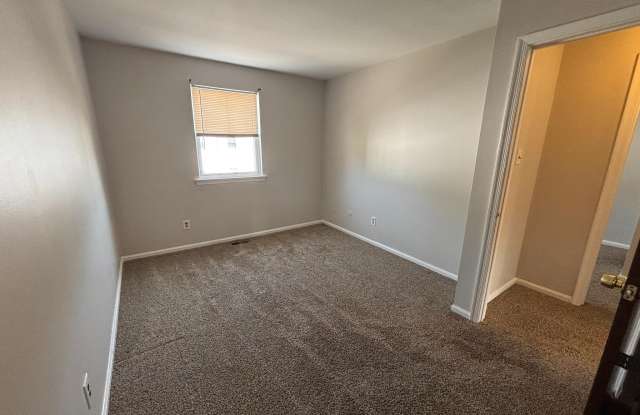813 CHRISTOPHER PLACE photos photos