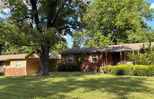 5068 Dianne Dr Gallery 1