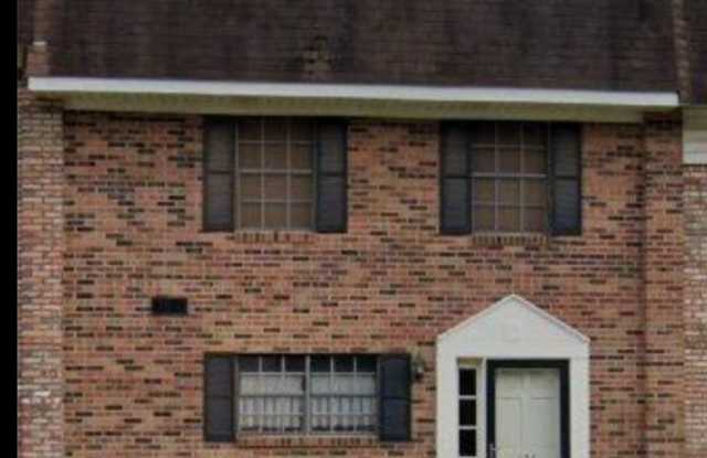 3 bedroom, 2-1/2 bath located in the Verner school zone Gallery 1