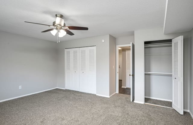 Laurel West End Gallery 4