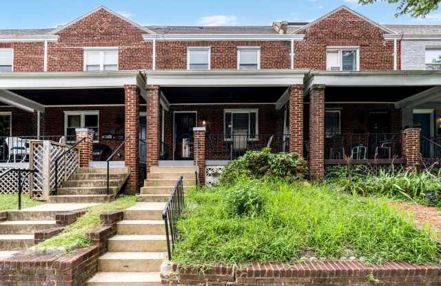 Newly Renovated 4BR/2BA - IMMEDIATE MOVE IN!!! photos photos