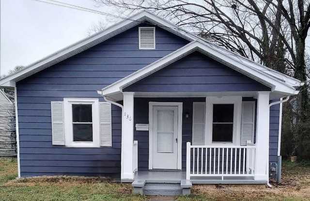 2 bedroom house in Colonial Heights Gallery 1