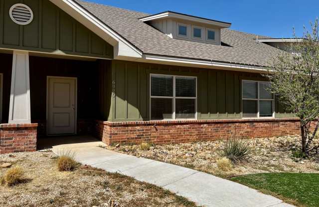 AUGUST PRE-LEASE! Spacious Townhome photos photos