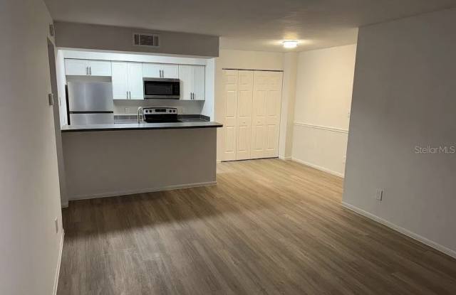 5313 Summerlin Rd. 1302 photos photos