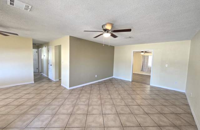 4428 Cynthia Ln Gallery 2