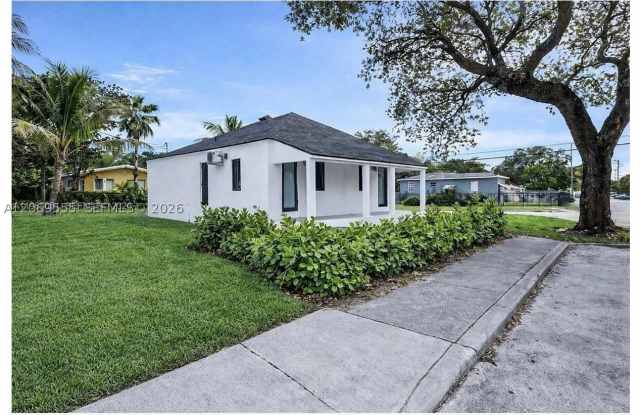 6905 NW 4th Ct Gallery 2