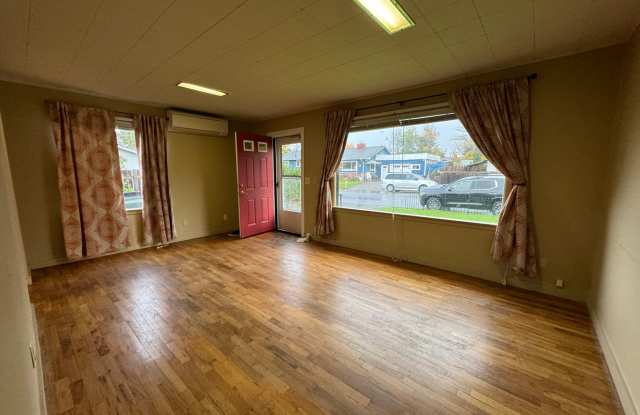 West Roseburg 2 Bedroom house Gallery 3