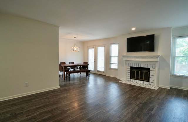 2 Bed 2 Bath in Desirable Green Hills! photos photos