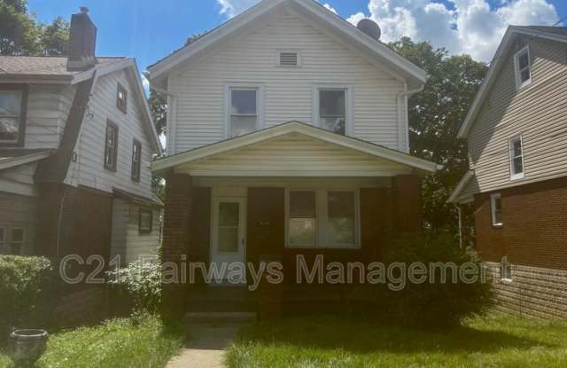 950 Berkshire Avenue photos photos
