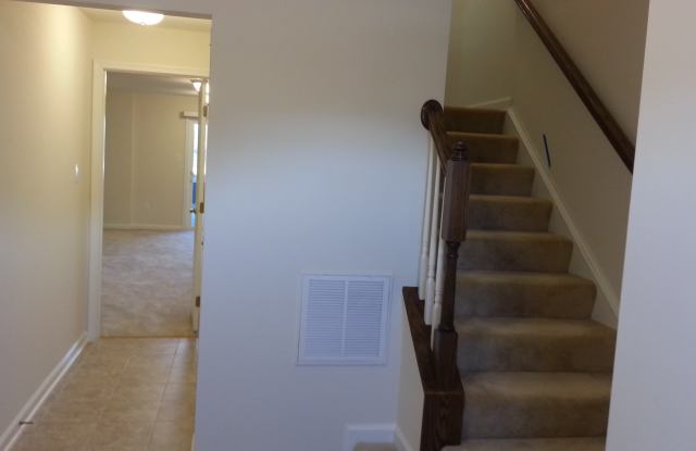 22852 Yellow Oak Terrace Gallery 3
