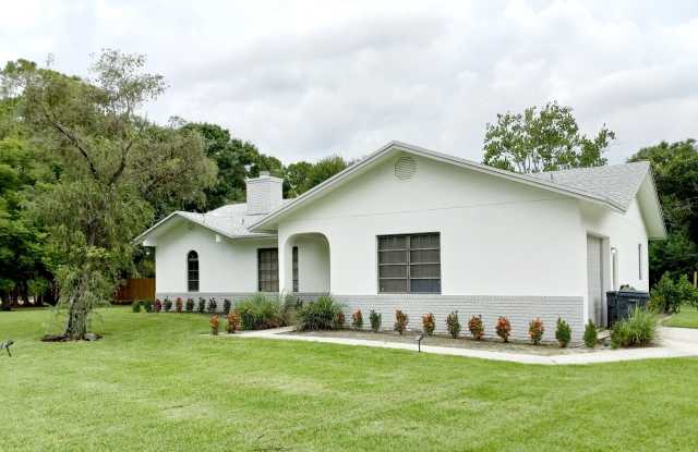 13949 61st Street N photos photos