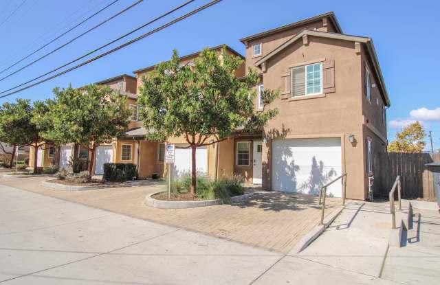 223 North School Street E photos photos