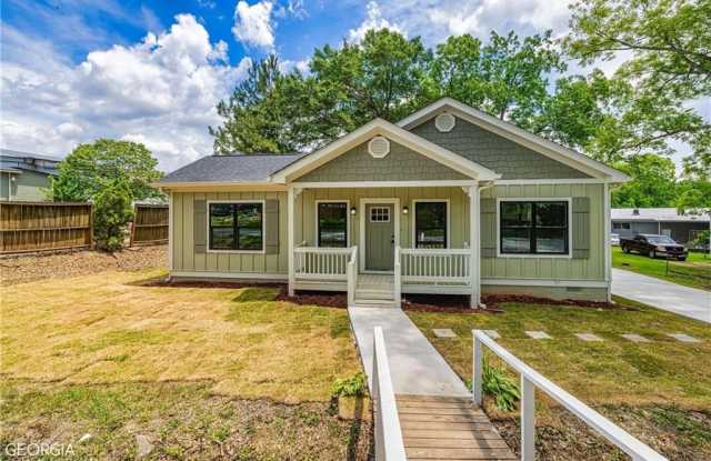 106 Maple Street - 106 Maple Street, Villa Rica, GA 30180