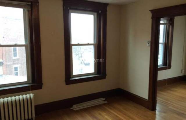 259 Washington Gallery 4