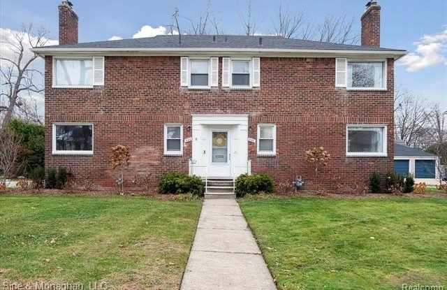 850 HARCOURT Road - 850 Harcourt Road, Grosse Pointe Park, MI 48230