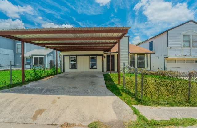 4 Bed / 2 Bath Home - Northeast San Antonio Gallery 1