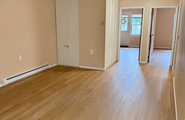 840 E Inverness Court Gallery 3