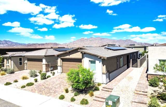 9740 Redwood Cascade Street photos photos