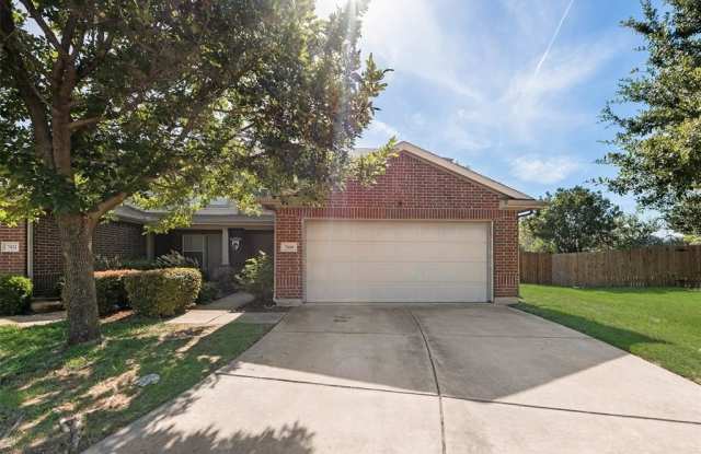 7408 Lazy Spur Boulevard - 7408 Lazy Spur Boulevard, Fort Worth, TX 76131