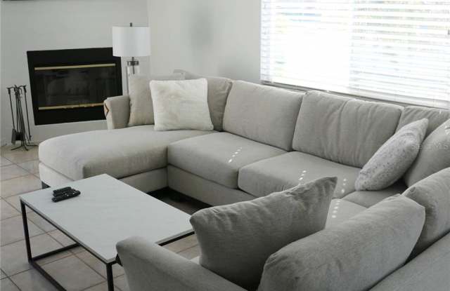 211 MARCDALE BOULEVARD Gallery 3