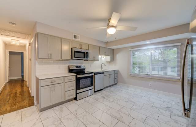 *Coming Available June 6th* Beautifully Renovated 2 bedroom in Arnold photos photos