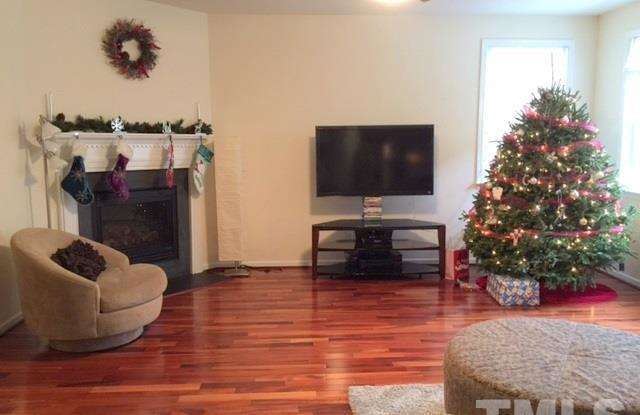530 EMERALD DOWNS Road Gallery 2