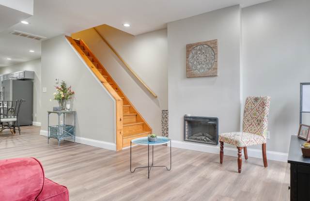 512 North Collington Avenue Gallery 4