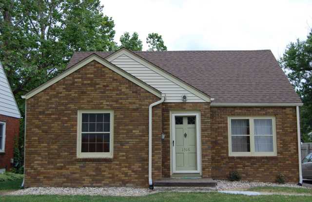3 bedroom brick home in the Waveland park area photos photos