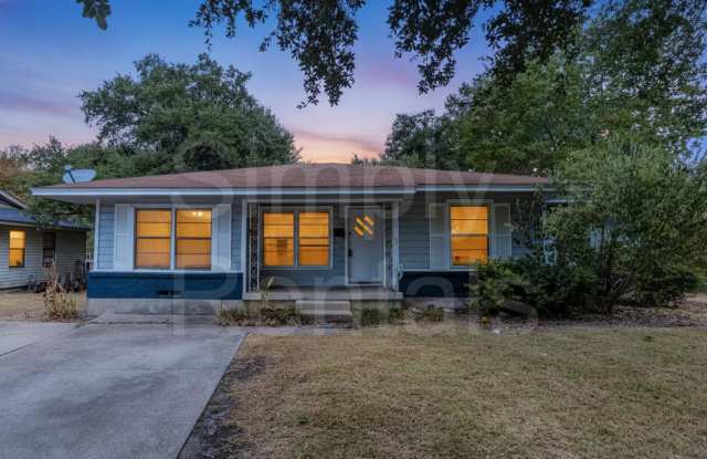 1406 Glendale - Greenville Gallery 3