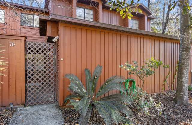 this well-maintained townhome features 2 bedrooms and 2 bathrooms photos photos