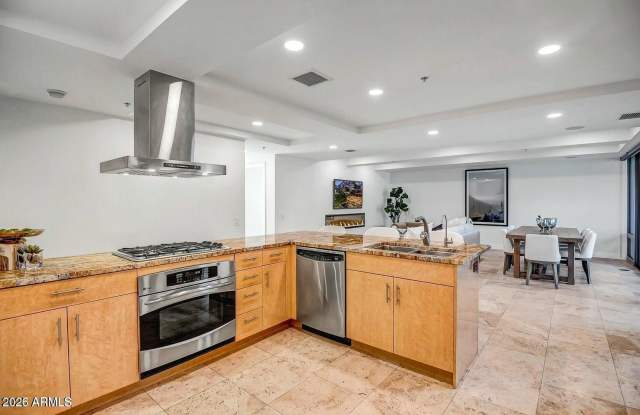 7121 E Rancho Vista Drive Gallery 2
