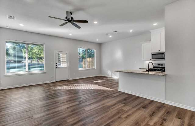 Coming Soon! 2 Bedroom 2 Bathroom in Tyler! Gallery 3
